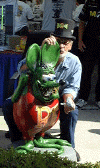 bigf02.gif (43763 bytes)
